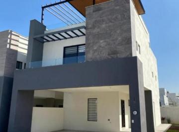 Casa · 3 Recámaras · 3 Estacionamientos · Casa en Venta en Santoral