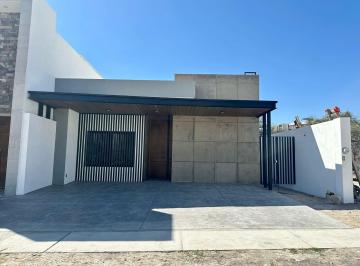 Casa de 2 habitaciones, León · Valles del Molino en Renta y Venta