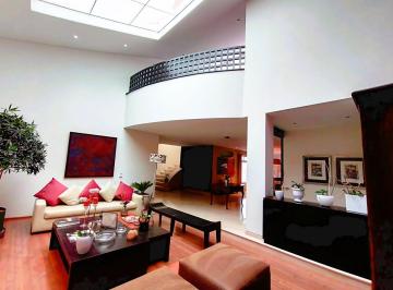 ¡DESCUBRE TU NUEVO HOGAR EN ESTE EXCLUSIVO CONJUNTO HABITACIONAL DE SOLO 4 CASAS · Exclusiva Casa en Conjunto de Solo 4 Casas con Jardín Privado en Bosques de Las Lomas