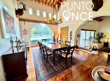 Casa en condominio de 3 habitaciones, Metepec · Club de Golf San Carlos, Metepec. Venta de Casa. Lujo y Exclusividad. Jardin.