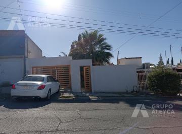 Casa · 205m² · 2 Recámaras · Casa en Las Granjas