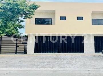 Edificio · 761m² · Edificio Comercial en Venta, Supermanzana 313, Av Huayacán, Cancún