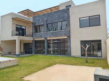 Casa de 3 habitaciones, Tepoztlán · Casa en Venta en Tepoztlan