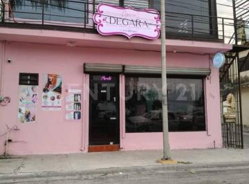 Local comercial · 240m² · Local Comercial en Vebnta en Camino Real en Guadalupe