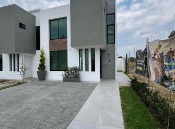 Casa · 97m² · 3 Recámaras · 2 Estacionamientos · Casa en Venta en Residencial Páramo