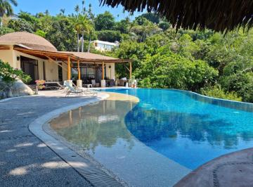Casa · 1792m² · 6 Recámaras · 12 Estacionamientos · Casa en Venta en El Fraccionamiento Las Brisas Acapulco Seccion La Concha Parte Baja - (4)