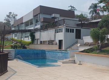 Casa de 5 habitaciones, Cuernavaca · Hermosa Casa Moderna con Vista en Fraccionamiento con Vigilancia en Zona Norte