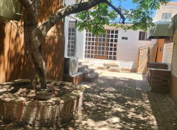 Casa · 276m² · 2 Recámaras · 2 Estacionamientos · Casa en Venta de Una Planta con Elevador de Sillas de Ruedas en Lomas del Santuario