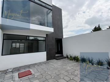 Casa · 149m² · 4 Recámaras · 2 Estacionamientos · Casa en Venta con Cuatro Habitaciones en Ocotlán, Tlaxcala