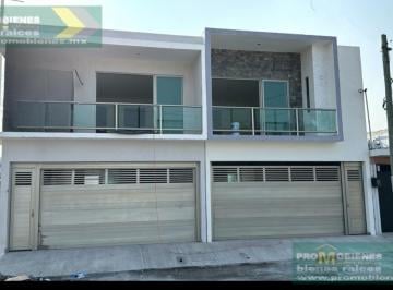 Casa · 167m² · 3 Recámaras · 2 Estacionamientos · Casas en Preventa en Col. Graciano Sanchez