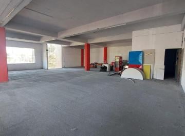 Local comercial · 234m² · 50 Estacionamientos · Local en Renta Plaza Comercial Av Leones