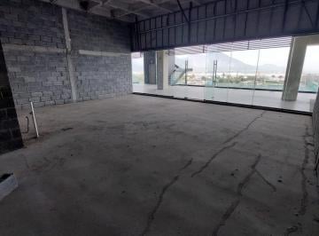 Local comercial · 305m² · Local en Renta en Plaza Comercial Cumbres