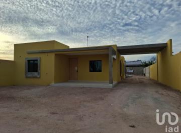 Casa · 217m² · 2 Recámaras · 4 Estacionamientos · Casa en Venta en Lomas del Centenario, El Centenario, La Paz, B. C. s.