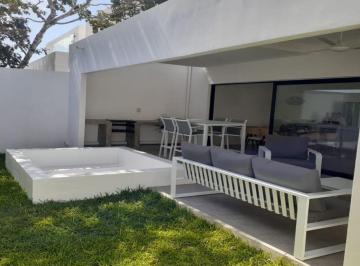 Casa de 3 habitaciones, Mérida · Casa en Venta en Merida en Cholul en Privada Residencial