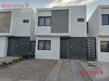 Casa · 3 Recámaras · 2 Estacionamientos · Casa en Fraccionamiento Valle Alto