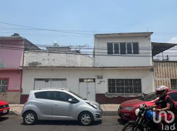 Casa · 200m² · 3 Recámaras · 1 Estacionamiento · Casa Como Terreno en Venta en San Felipe de Jesus