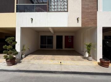 Casa · 150m² · 3 Recámaras · 2 Estacionamientos · Casa en Venta en Las Americas III Ecatepec
