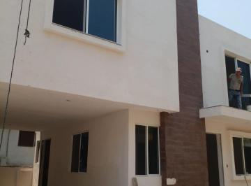 Casa · 130m² · 2 Recámaras · 1 Estacionamiento · Casa en Venta en José de Escandón Col. del Pueblo, Tampico, Tam.