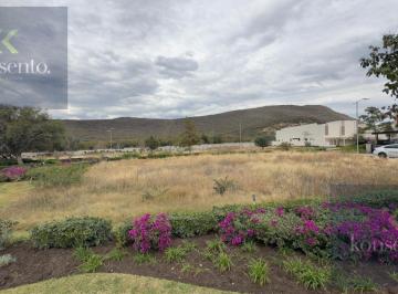 Terreno / Lote · 454m² · Terreno en Altozano El Nuevo Queretaro