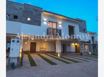 Casa · 90m² · 3 Recámaras · 2 Estacionamientos · Casa en Venta Leon Guanajuato