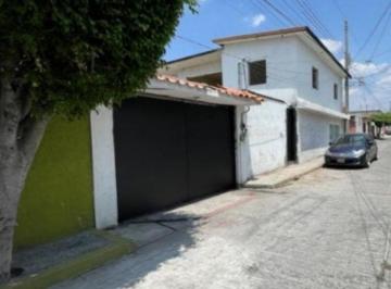 Bodega comercial · 211m² · 4 Estacionamientos · Bodega en Civac Jiutepec - Maz - 2019 - Bo