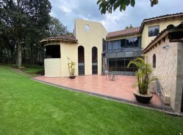 Casa de 3 habitaciones, Tlalpan · Descubre Tu Refugio de Ensueño en El Bosque: Vive en Armonía en Tlalpuente