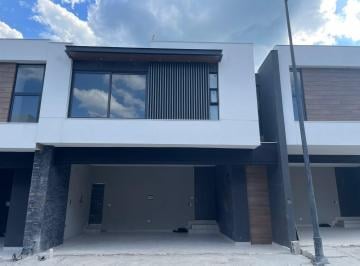 Casa de 3 habitaciones, Monterrey · Casa en Venta Brisas del Vergel Zona Carretera Nacional