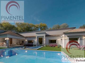 Casa · 990m² · 3 Recámaras · 3 Estacionamientos · Casa - Las Misiones