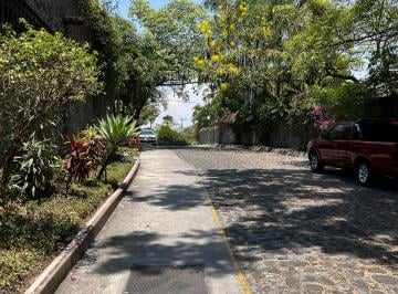Casa de 3 habitaciones, Cuernavaca · Venta. Hermosa Propiedad de un Nivel. Las Quintas