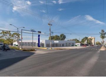 Local comercial · 64m² · 20 Estacionamientos · Local en Celaya en Esquina de Avs Principales