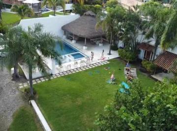 Casa en condominio de 5 habitaciones, Jojutla · Estupenda Casa en Condominio Las Palmas, con Vista Al Lago, Se Vende en Tequesquitengo
