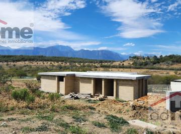 Terreno / Lote · 2915m² · 10 Estacionamientos · Terreno en Santiago/allende/cadereyta
