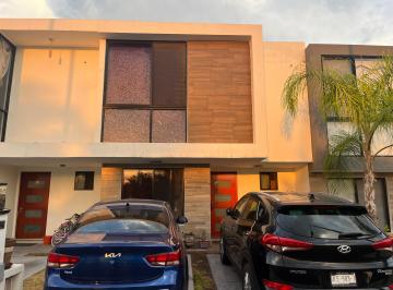 Casa de 4 habitaciones, Querétaro · Casa en Venta El Refugio