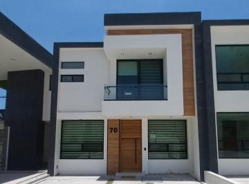 Casa de 3 habitaciones, Querétaro · Casas en Venta en El Refugio - ¡Entrega Inmediata! con Opción a 4ta. Habitación