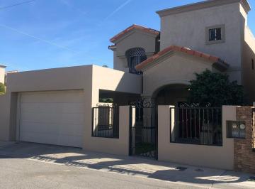 Casa · 150m² · 3 Recámaras · 3 Estacionamientos · Casa en Renta en Privada Montecarlo 3, Zona Dorada, Mexicali