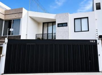 Casa de 4 habitaciones, Tepatitlán de Morelos · Casa en Venta Zona Residencial de Alta Plusvalia Tepatitlan