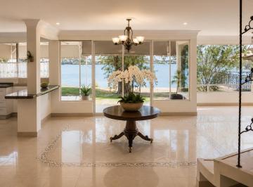 Casa de 4 habitaciones, San Juan del Río · Increíble Casa en Fraccionamiento con Gran Vista a Lago y Golf