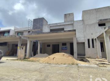 Casa · 216m² · 3 Recámaras · 3 Estacionamientos · Casa (En Obra Gris) a La Venta en Cancún - Aqua Residencial - 3 Recámaras