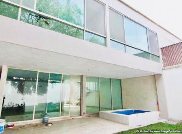 Casa de 3 habitaciones, Cuernavaca · Minimalista Casa con Jardin y Amplia Terraza en Zona Norte