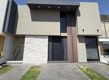 Casa de 5 habitaciones, Morelia · Casa en Venta Vistas Altozano 5 Habitaciones