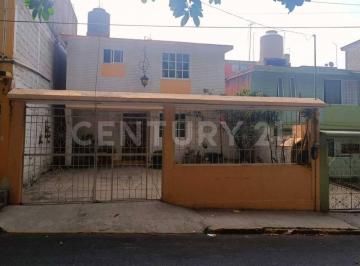 Casa de 3 habitaciones, Coacalco de Berriozábal · Casa en Venta Av del Parque Coacalco Edo. de Mex.