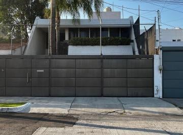 Casa de 3 habitaciones, Zapopan · Casa en Venta en Chapalita. Excelente!