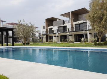 Casa en condominio de 3 habitaciones, Xochitepec · Casa en Condominio con Alberca, Jardín y Vigilancia 24/7!