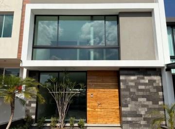 Casa de 3 habitaciones, Morelia · Casa en Venta Altozano