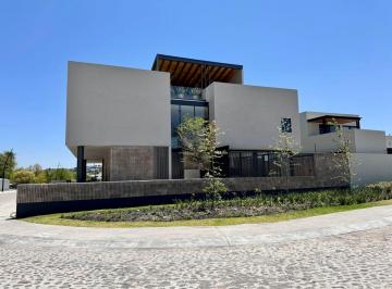 Casa de 4 habitaciones, Querétaro · Diseño Distintivo y Vanguardista - Lago de Juriquilla