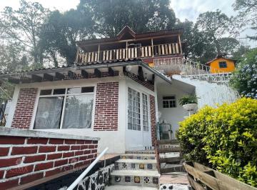 Casa · 179m² · 2 Recámaras · 1 Estacionamiento · Venta Casa en María Candelaria Huitzilac - V329