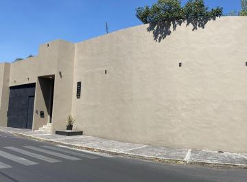 Casa · 682m² · 5 Estacionamientos · Extraordinaria Casa en Jardines del Pedregal. Picacho 310. 682 m²