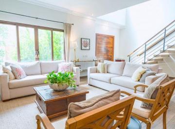 Casa de 3 habitaciones, Mazatlán · Vivir a Pasos del Mar! Casa en Venta Marina Kelly Mazatlán.
