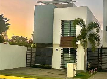 Casa de 3 habitaciones, Puerto Vallarta · Renta de Confortable Casa Totalmente Amueblada y Equipada, Puerto Vallarta!