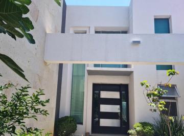 Casa de 3 habitaciones, Saltillo · Casa en Venta en San Patricio
